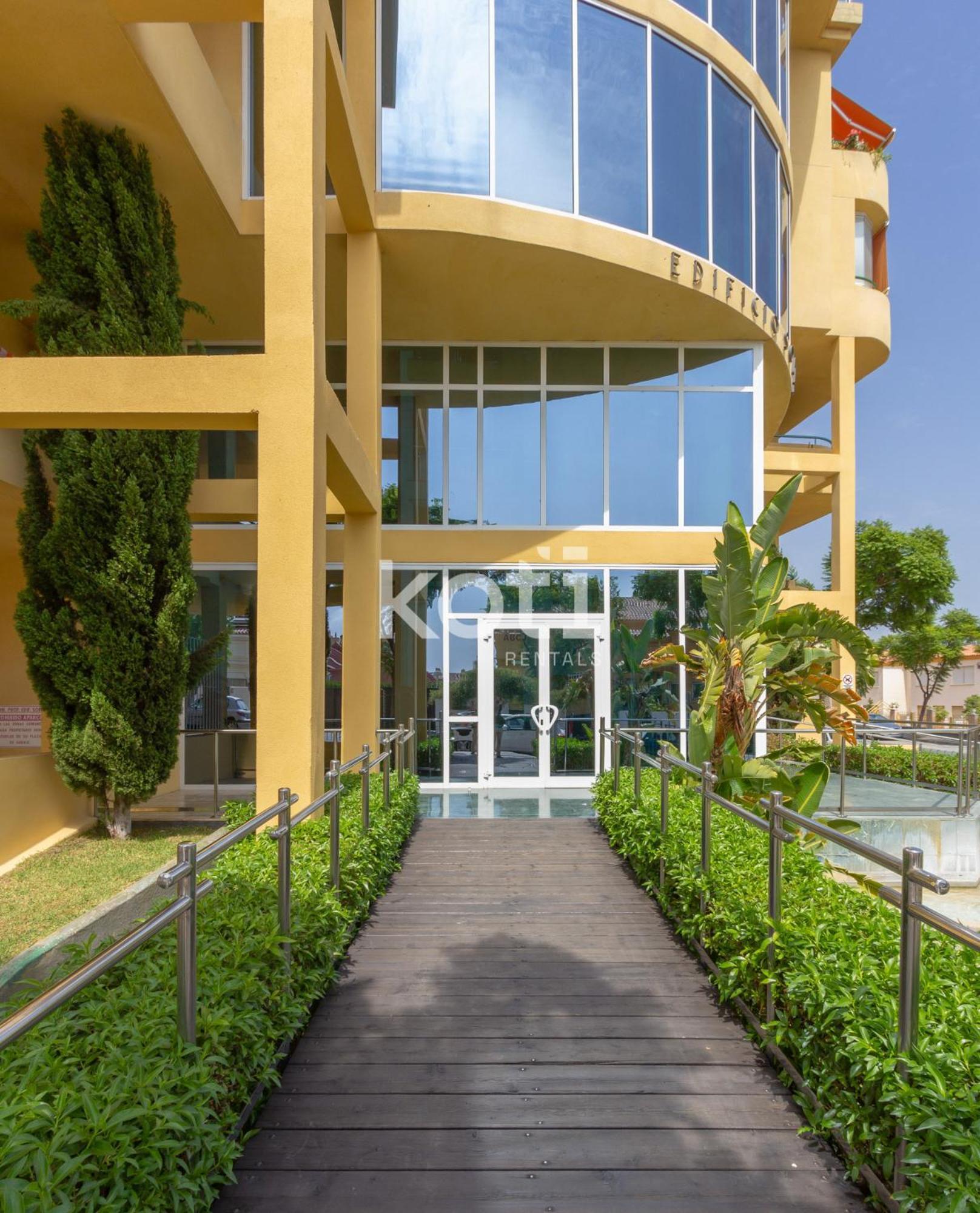 Koti Rentals - Nenufar Фуэнхирола Экстерьер фото